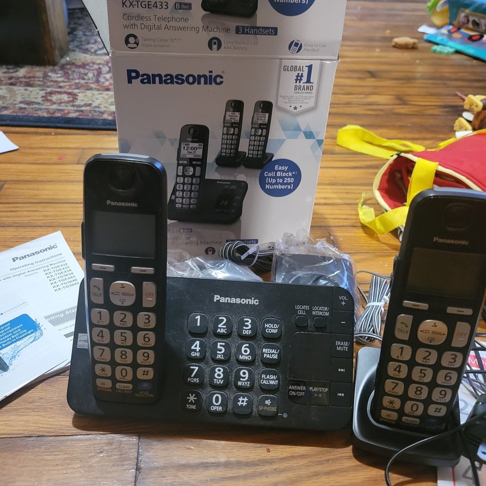 *2 PHONES ONLY* Panasonic KX-TGE433B DECT 6.0 Cordless Phone & Answering Machine